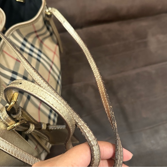 💯 Authentic RARE Burberry Canterbury Horseferry Check Tote Gold Purse Handbag - Picture 17 of 17